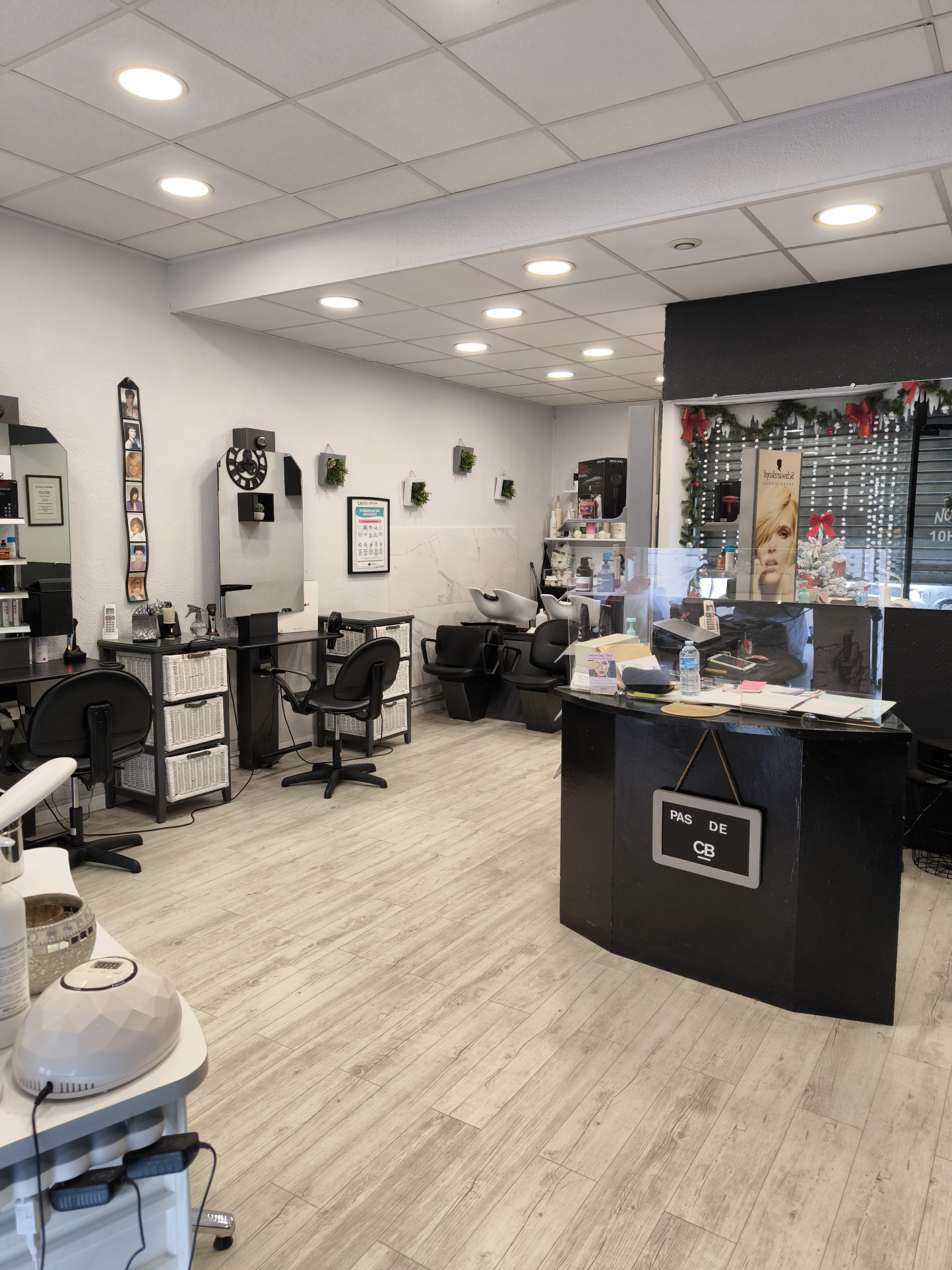 VENTE FOND DE COMMERCE SALON DE COIFFURE 13011 28000EUR